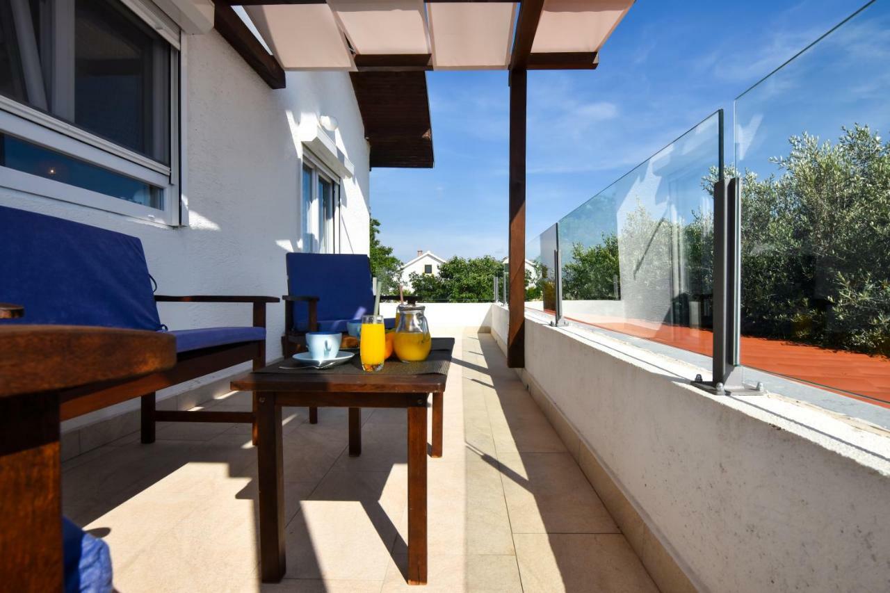 Villa Solymar Posedarje Exterior foto